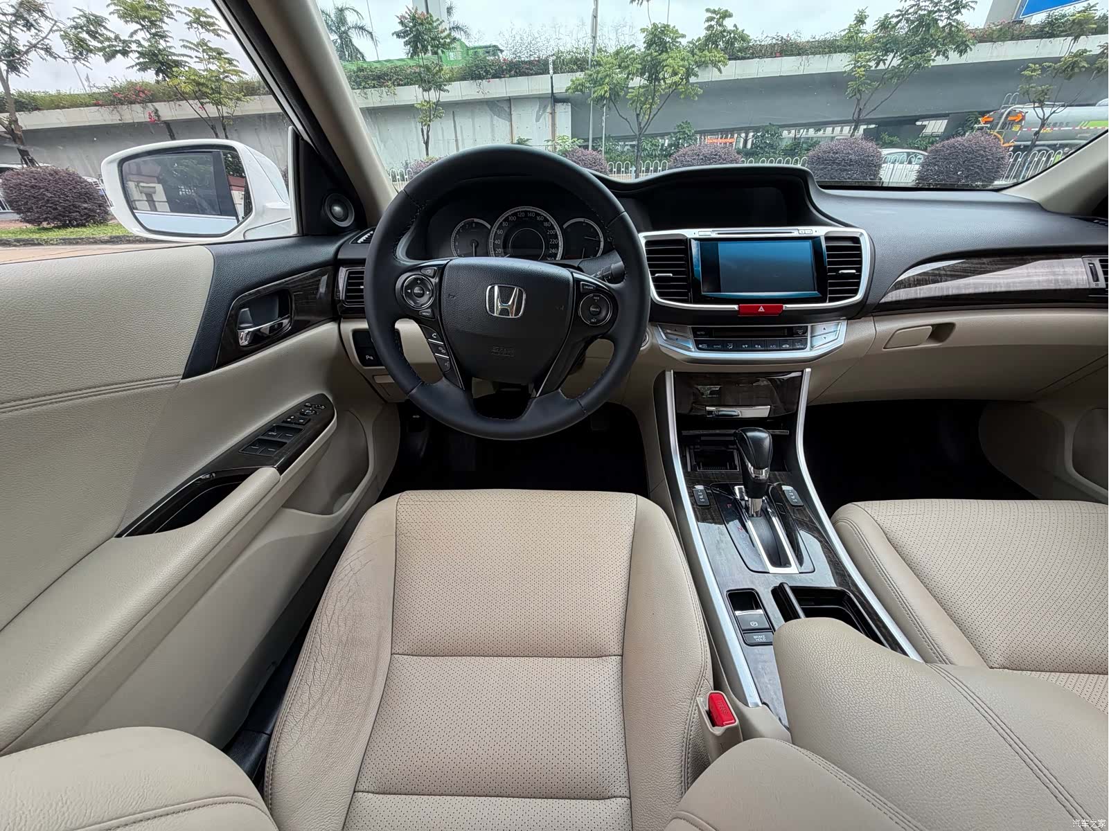 Honda Accord, 2015 10