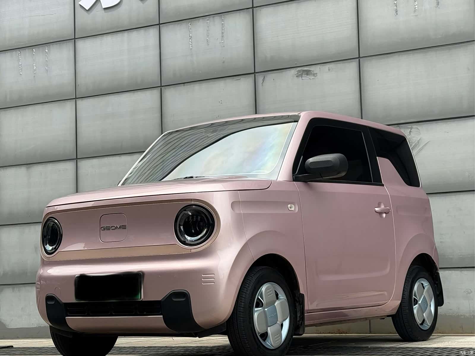 Geely Panda, 2024 1