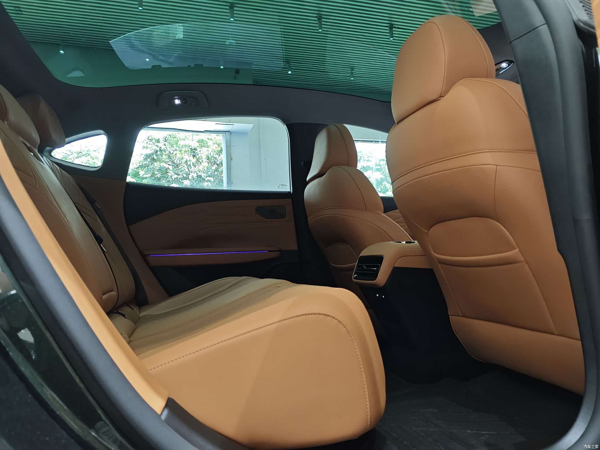 Geely 8, 2025 25