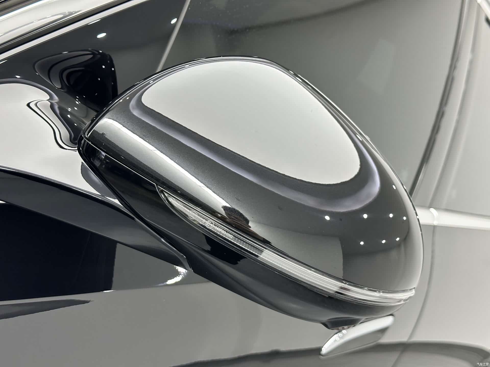 Mercedes-Benz E-Class, 2024 23