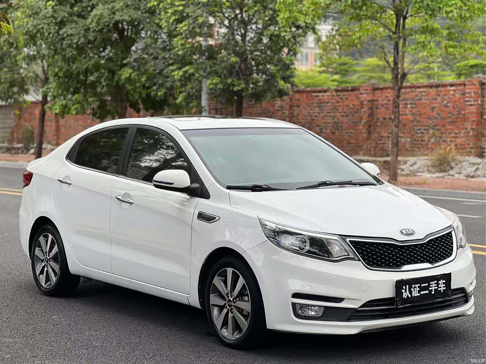 Kia K2, 2015 3