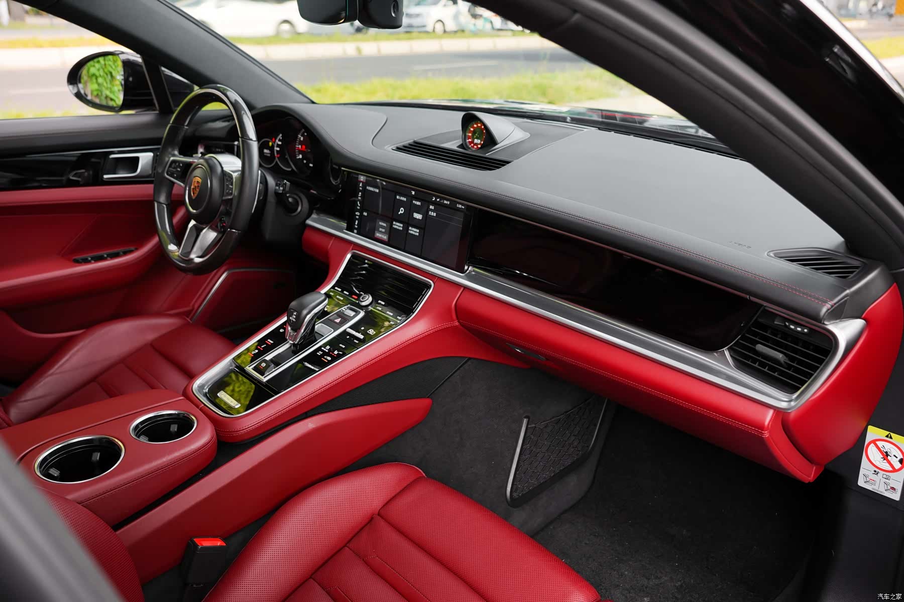 Porsche Panamera, 2019 9