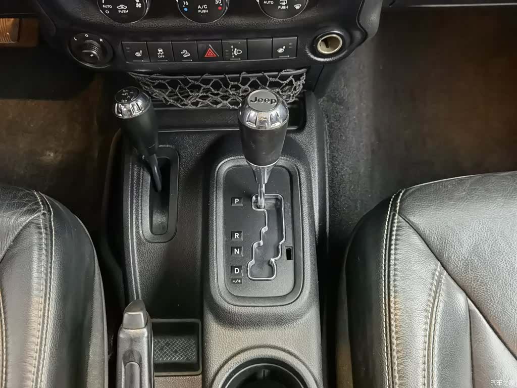Jeep Wrangler, 2015 13