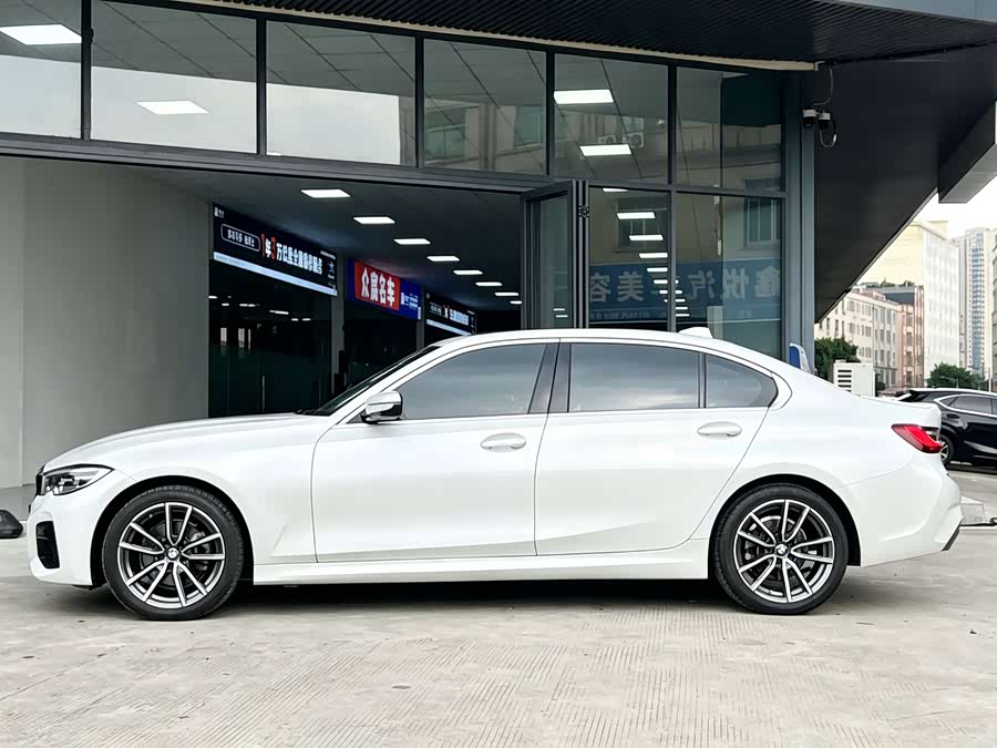 BMW 3 Series 2022, фото 3
