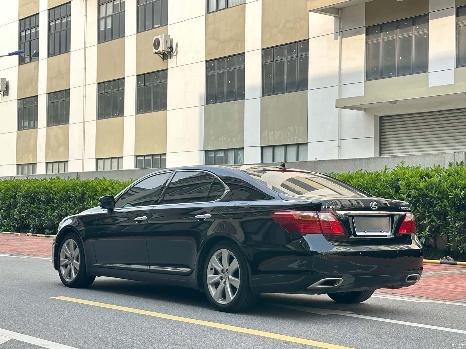Lexus LS, 2010 6