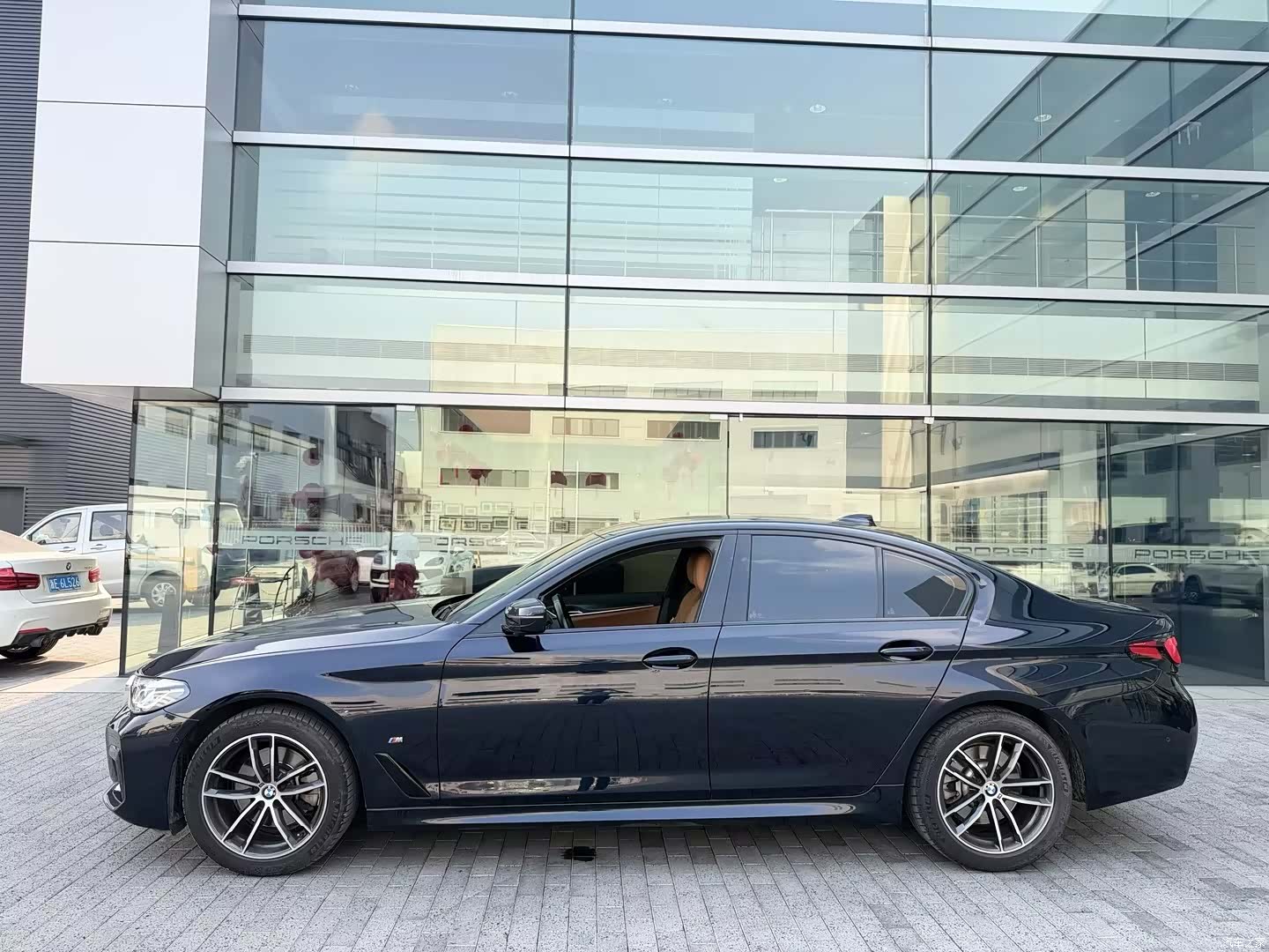 BMW 5 Series, 2023 2