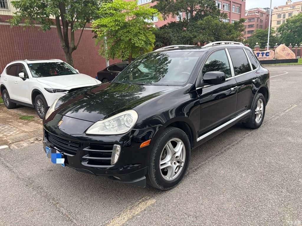Porsche Cayenne, 2010 1