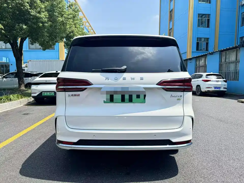 Roewe iMAX8
