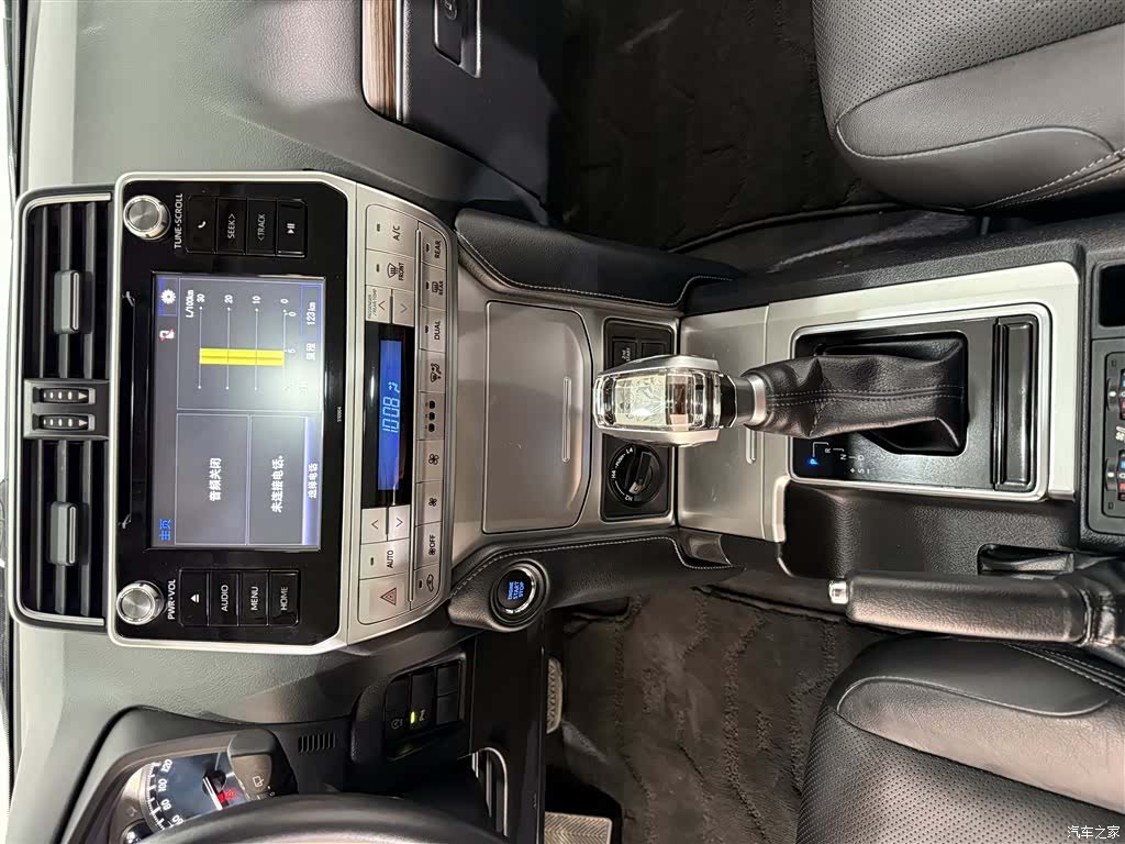Toyota Prado, 2019 14