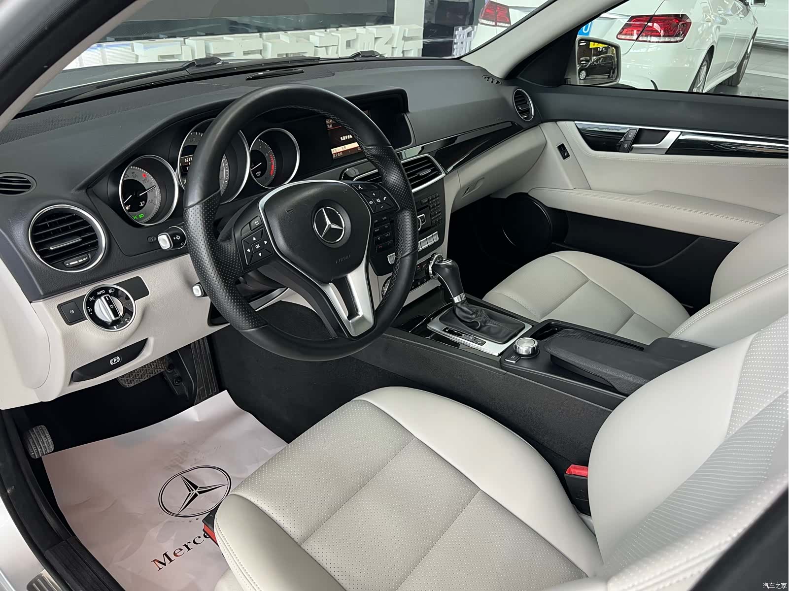 Mercedes-Benz C-Class, 2014 17