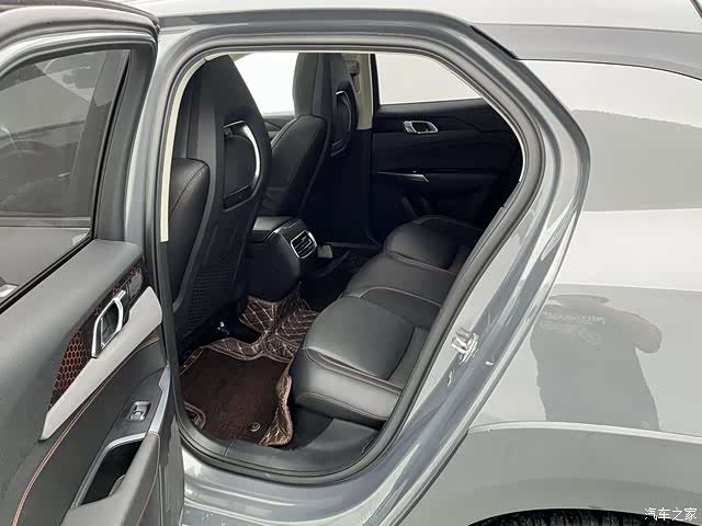 Lynk & Co 01, 2019 18