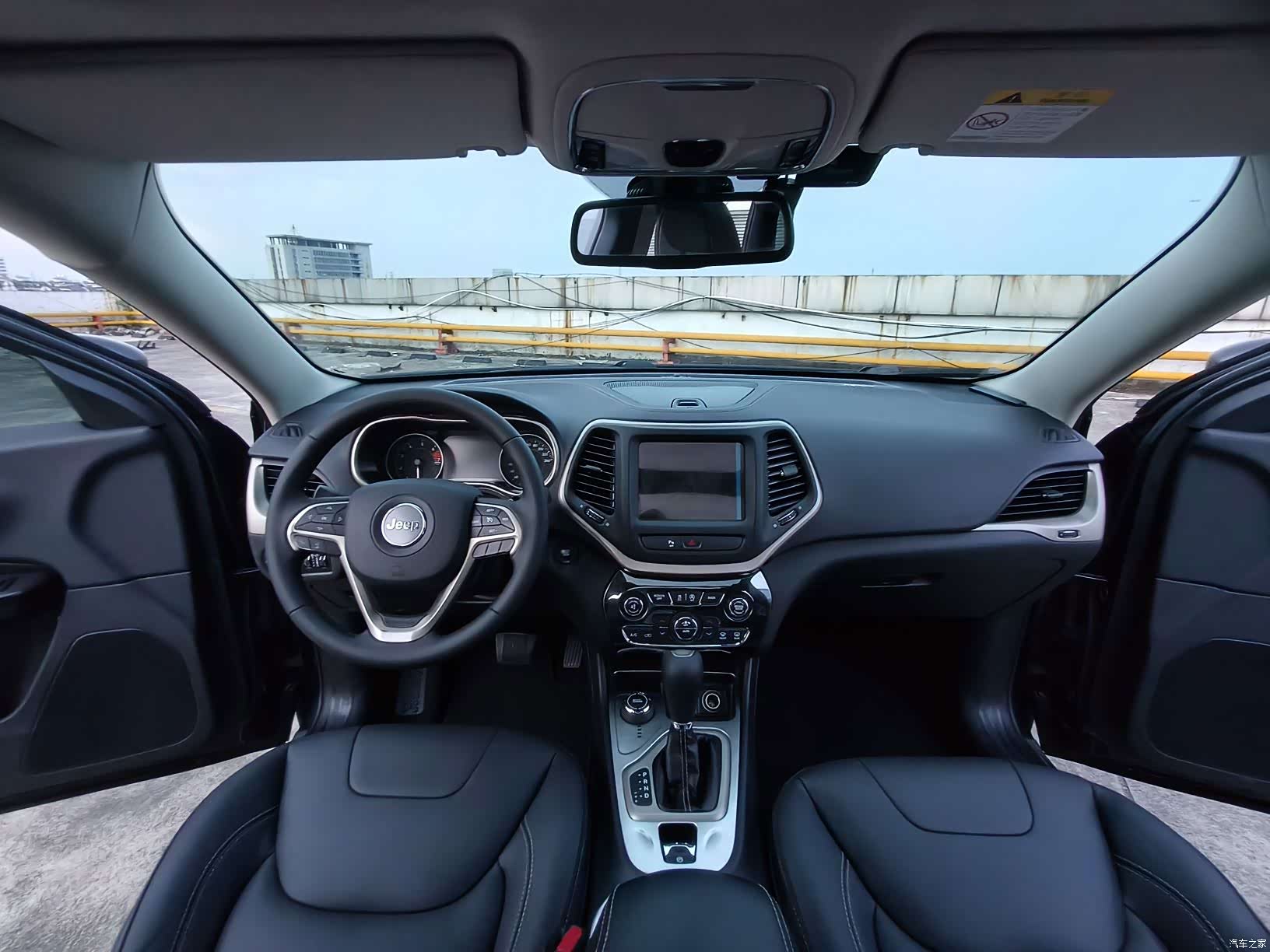 Jeep Cherokee, 2016 15
