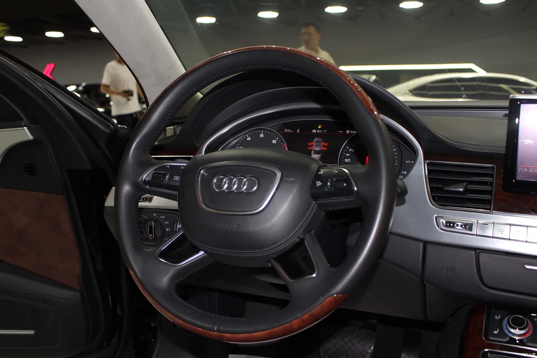 Audi A8L, 2013 15