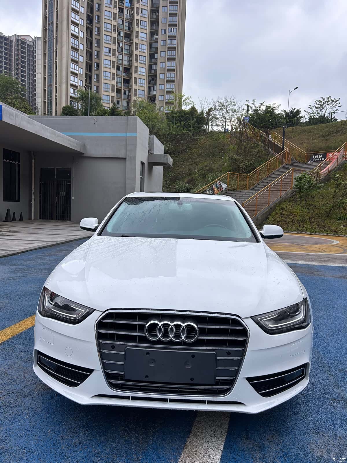 Audi A4L, 2016 1