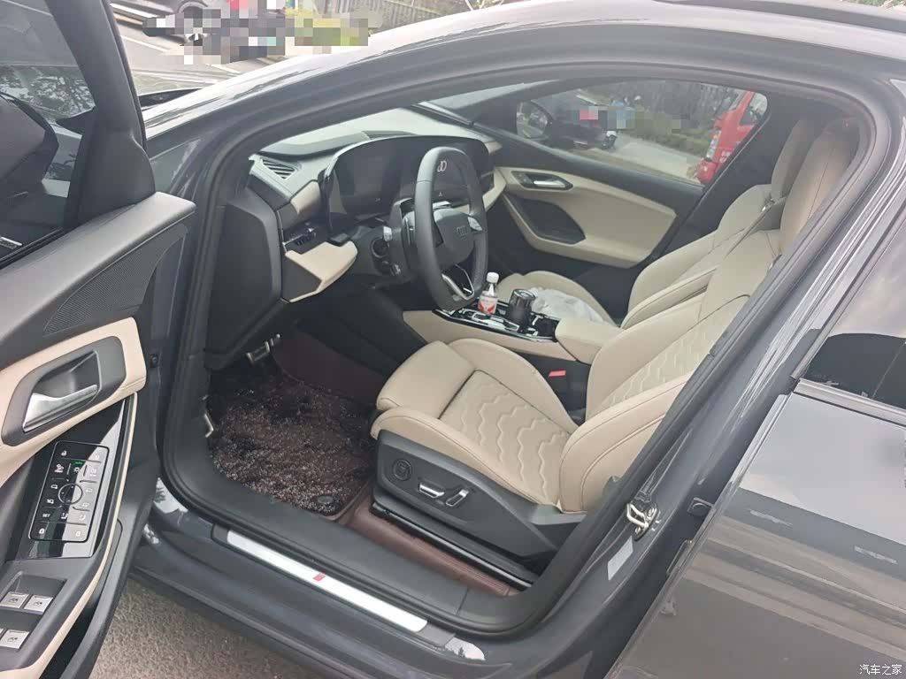 Audi e-tron, 2026 17