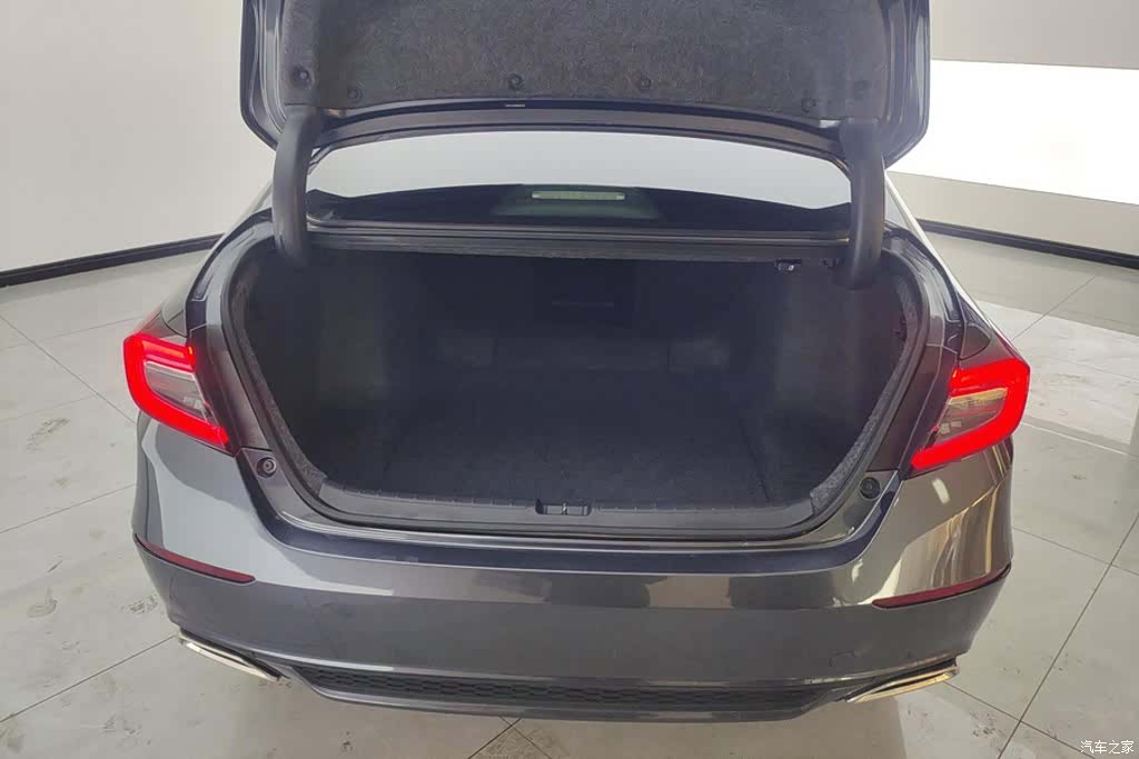 Honda Accord, 2022 4