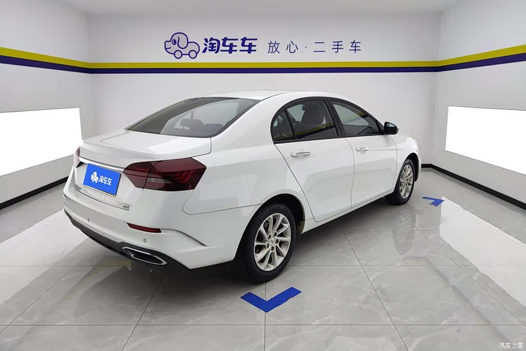 Geely Emgrand, 2021 3