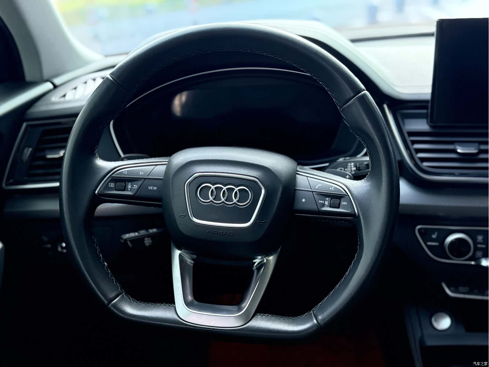 Audi Q5L, 2022 15