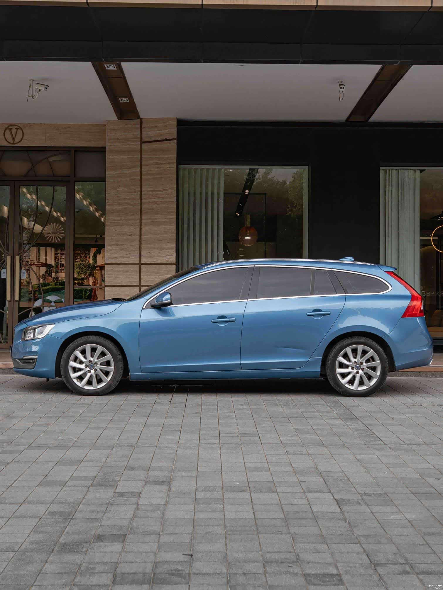 Volvo V60, 2016 6