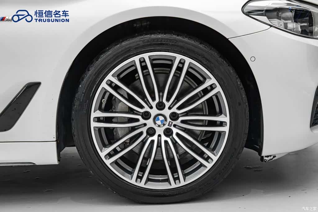 BMW 5 Series, 2018 11