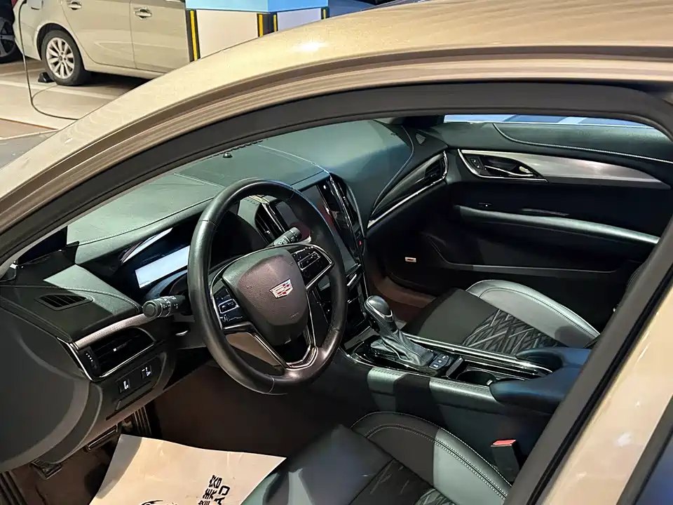Cadillac ATS-L