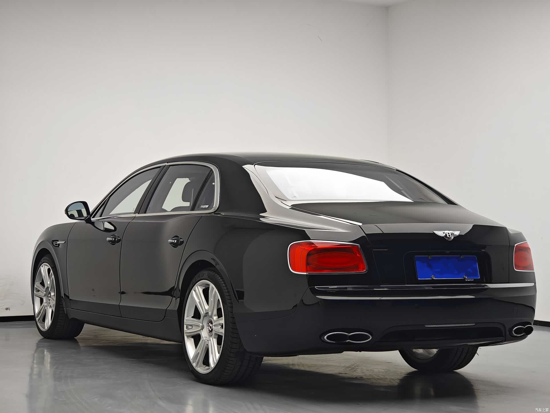 Bentley Flying Spur, 2015 11