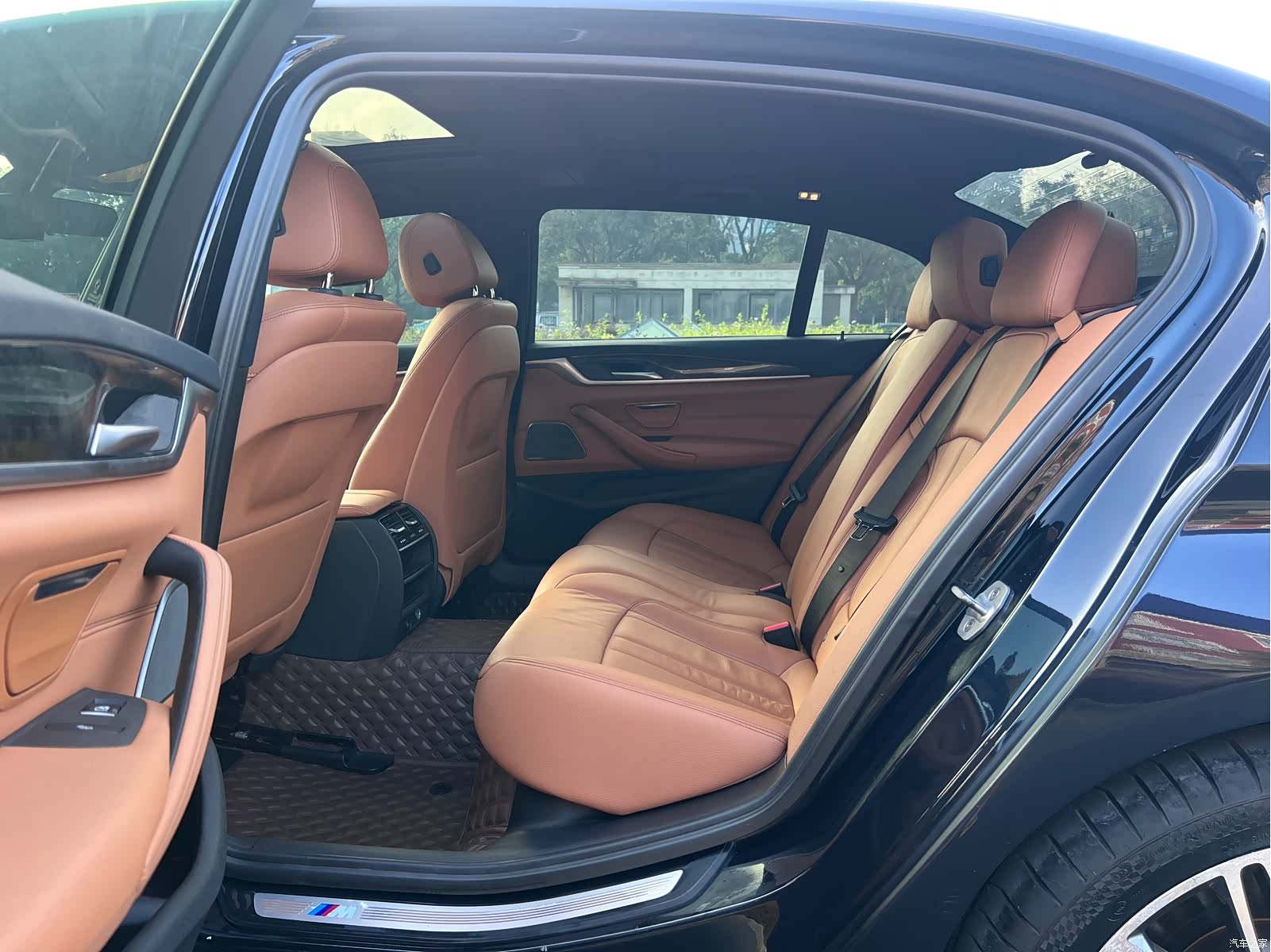 BMW 5 Series, 2018 13
