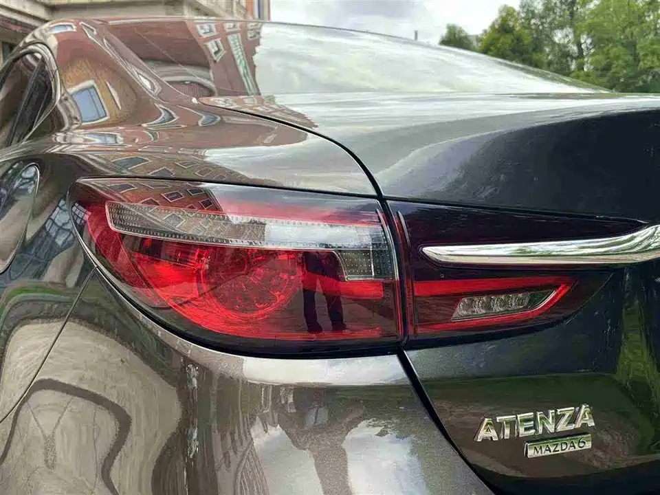 Mazda Atez