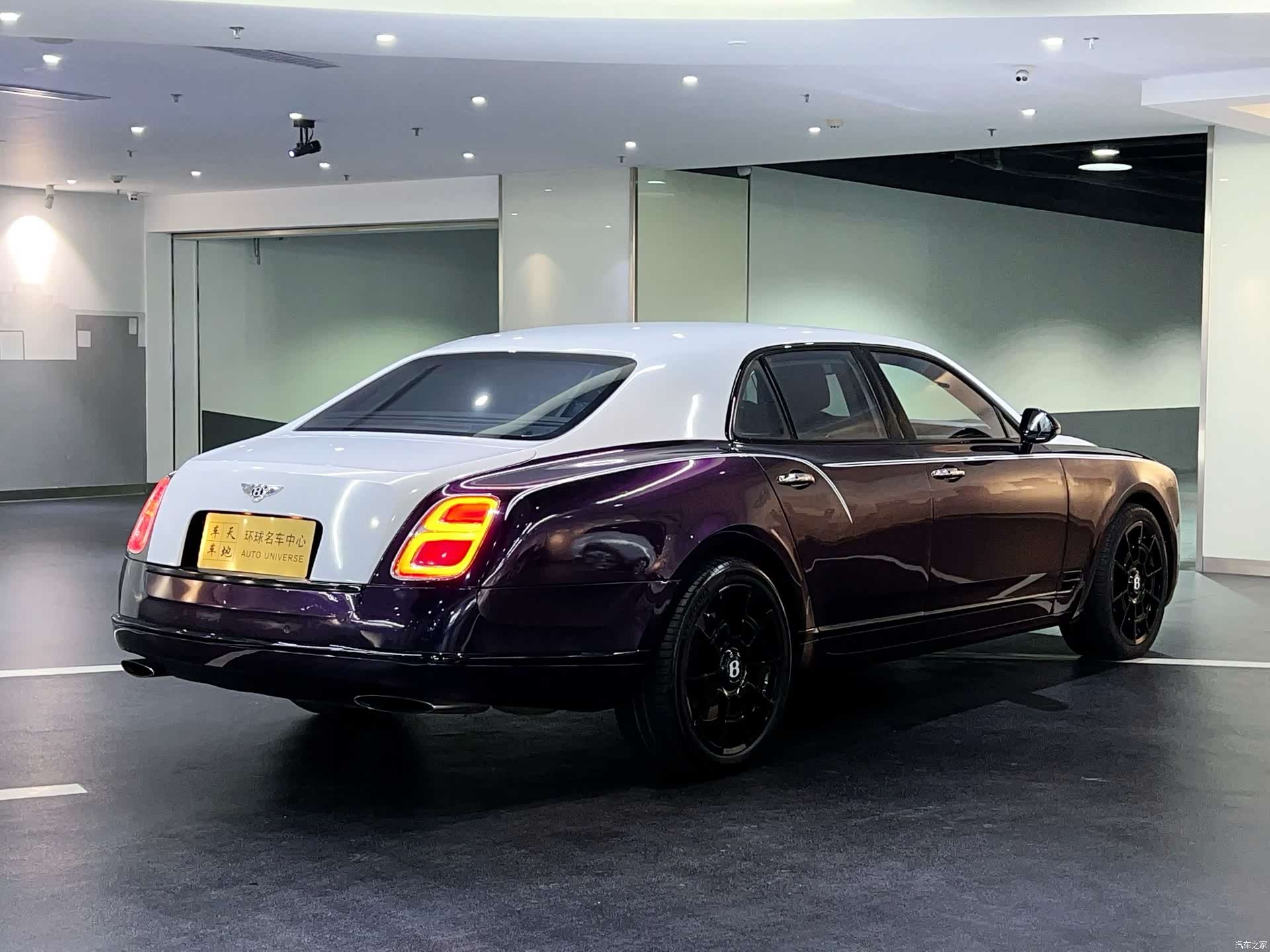 Bentley Mulsanne, 2012 4