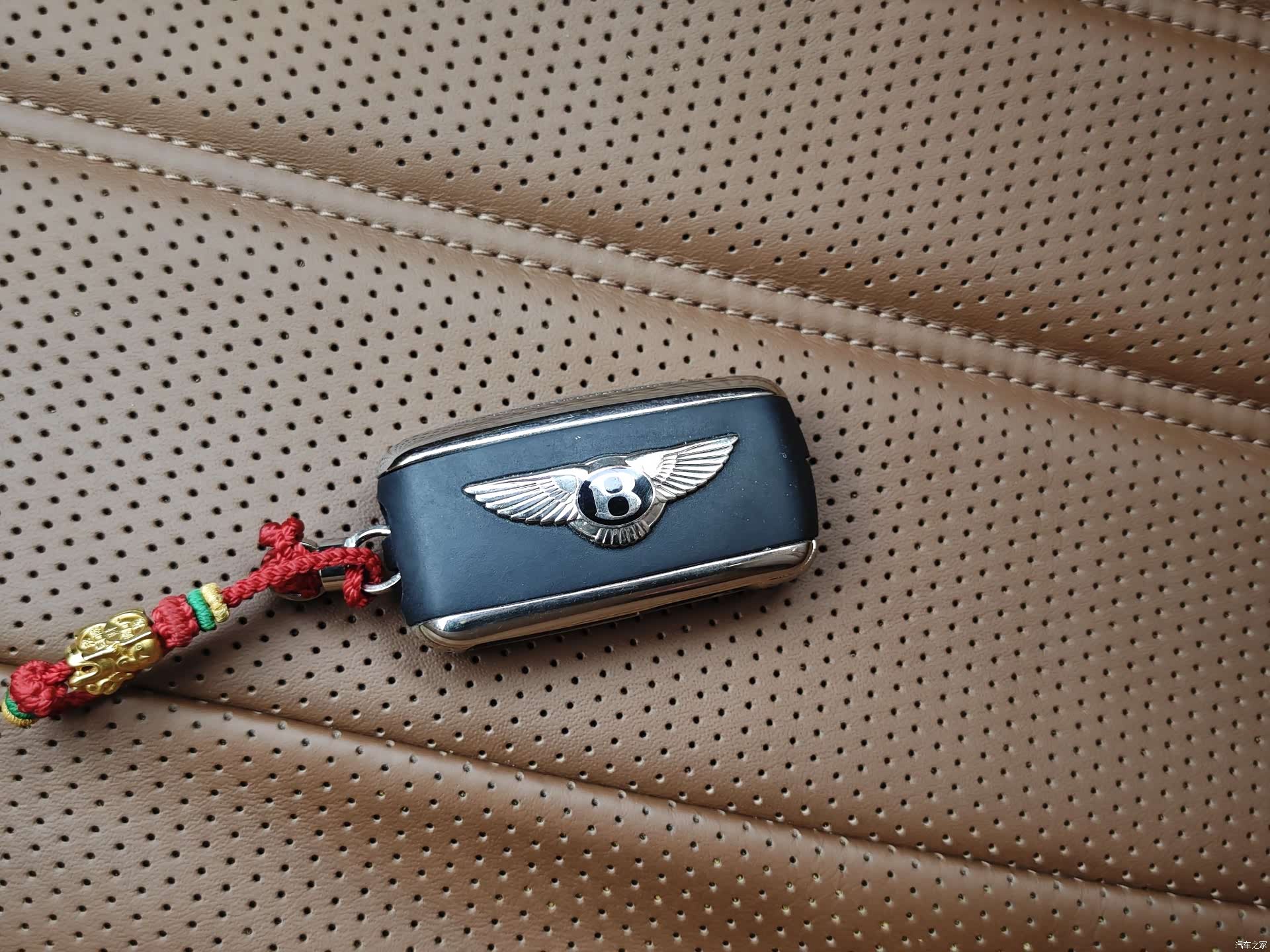 Bentley Flying Spur, 2015 18