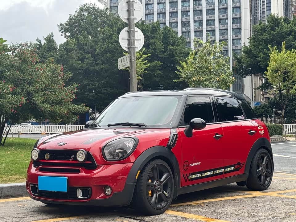 MINI COUNTRYMAN