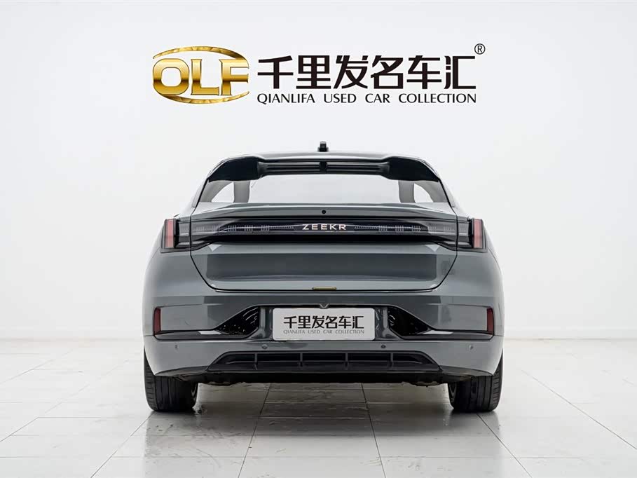 Zeekr 001