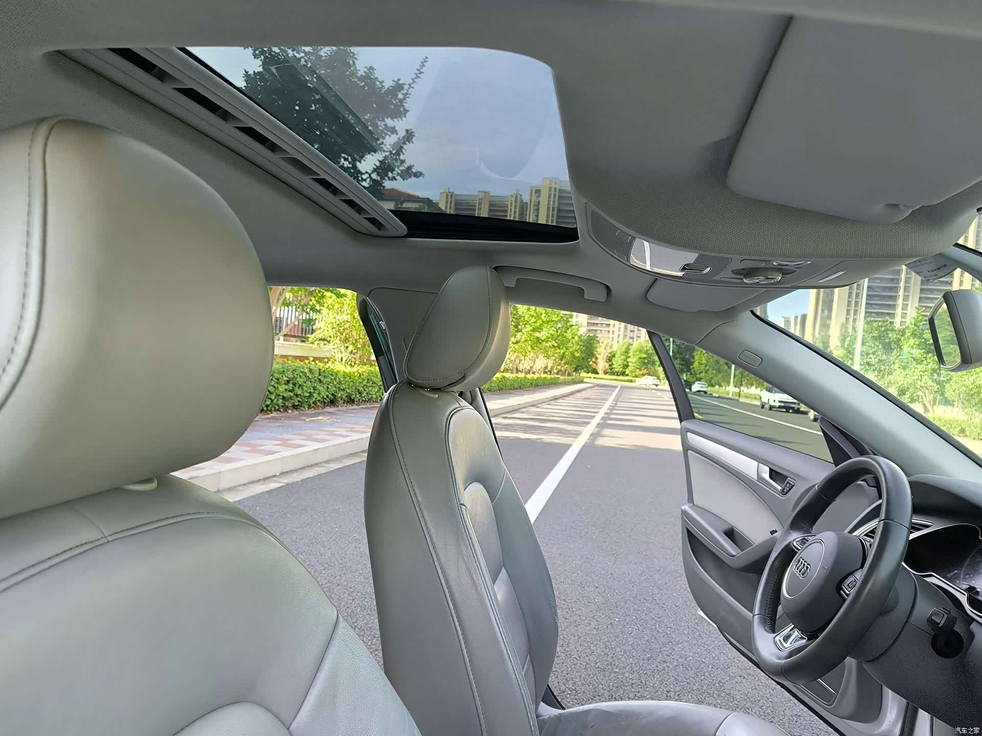 Audi A4L, 2014 11