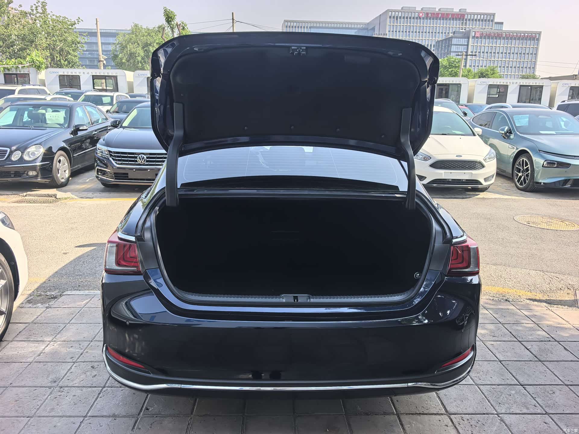 Lexus ES, 2018 13