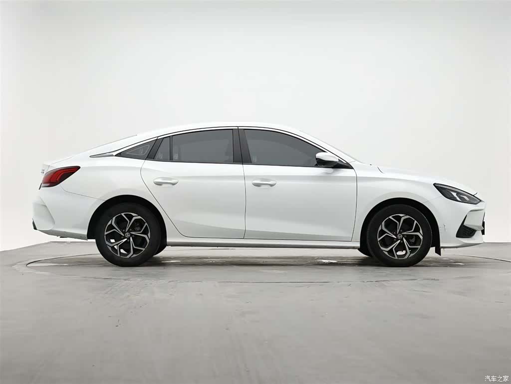 MG MG5, 2022 6