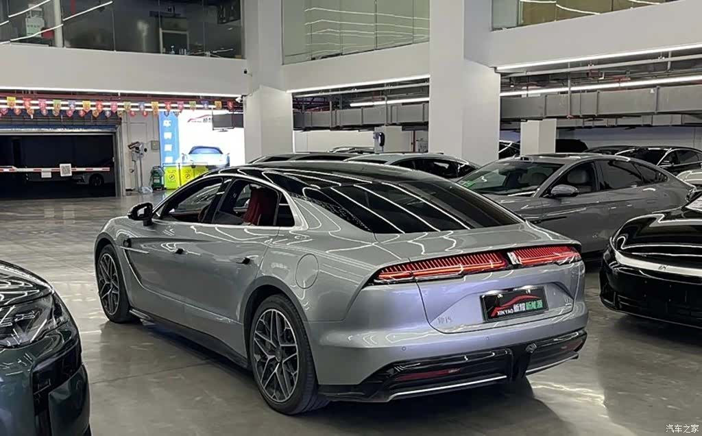 Yangwang U7, 2025 4