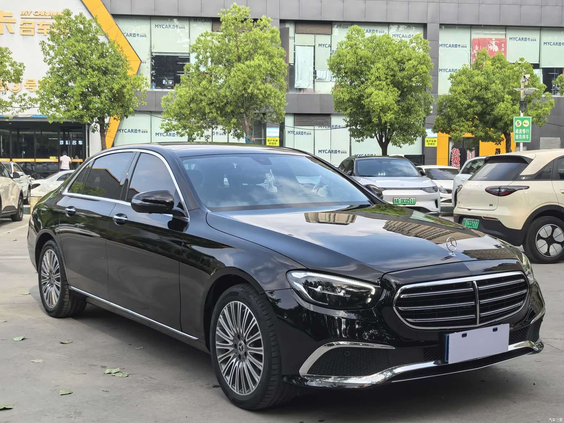 Mercedes-Benz E-Class, 2023 3