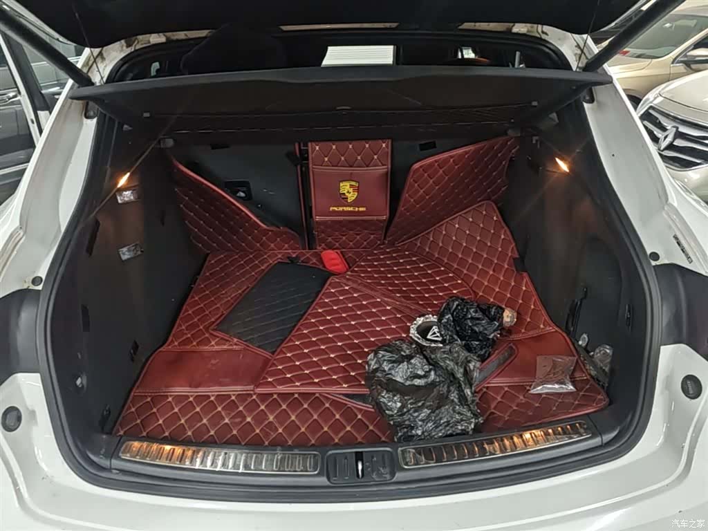 Porsche Macan, 2018 19