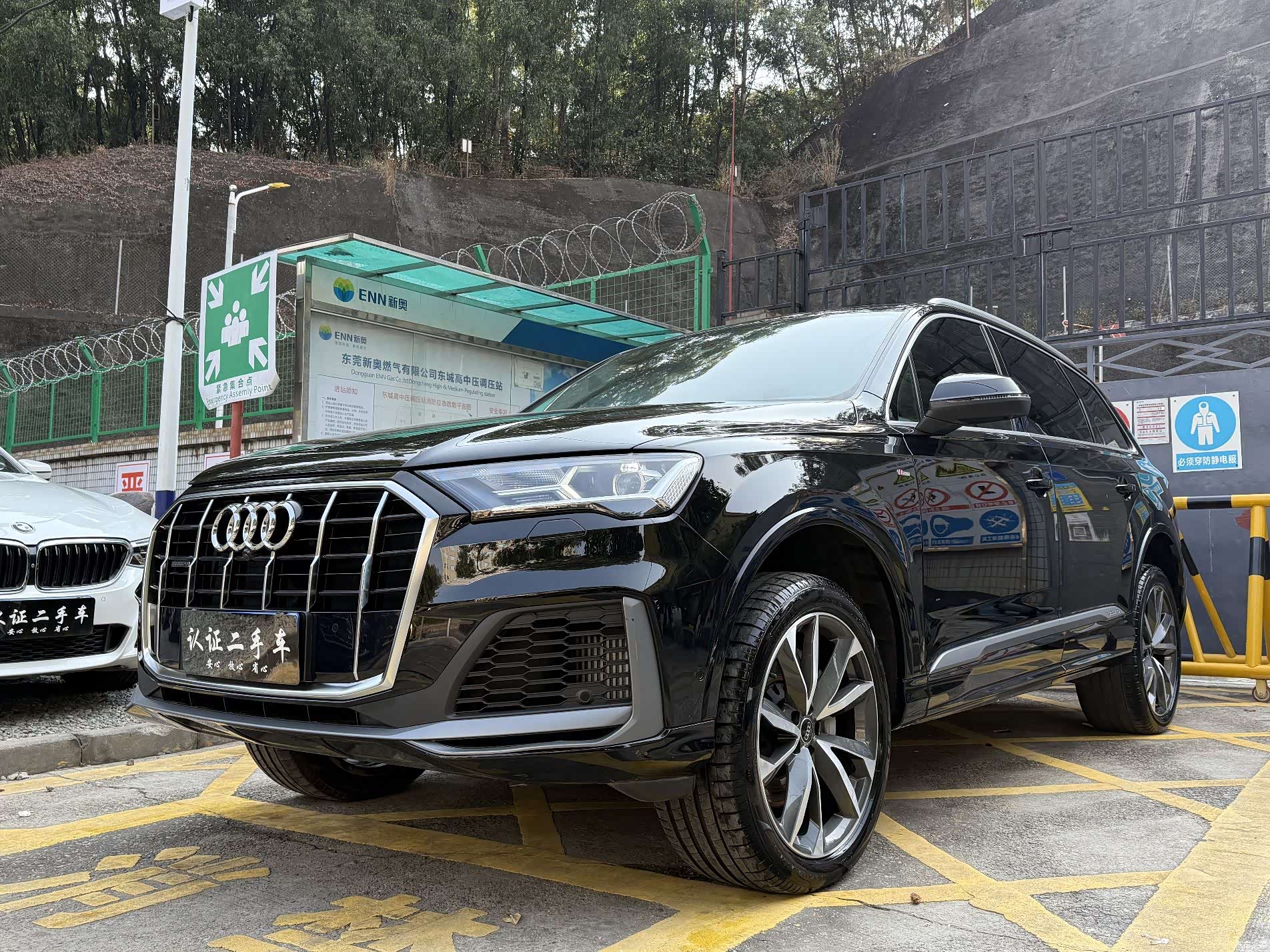 Audi Q7, 2023 1