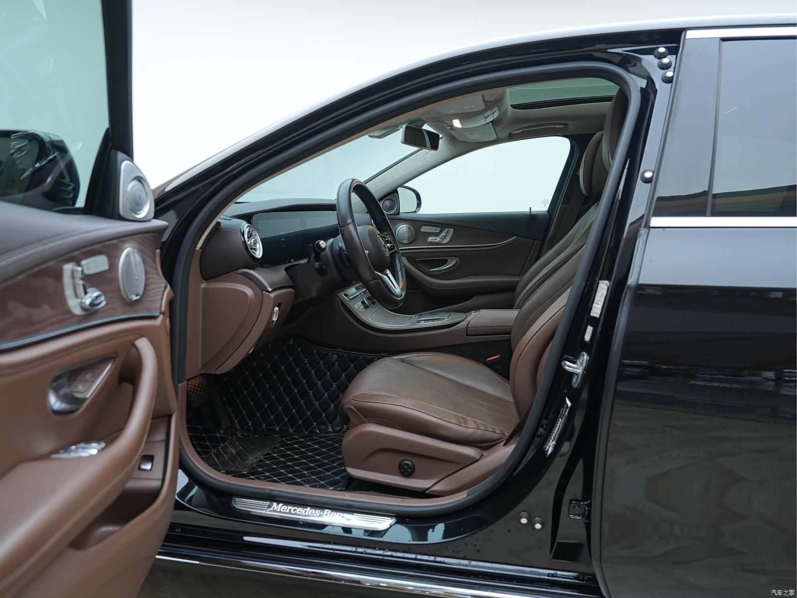 Mercedes-Benz E-Class, 2020 25
