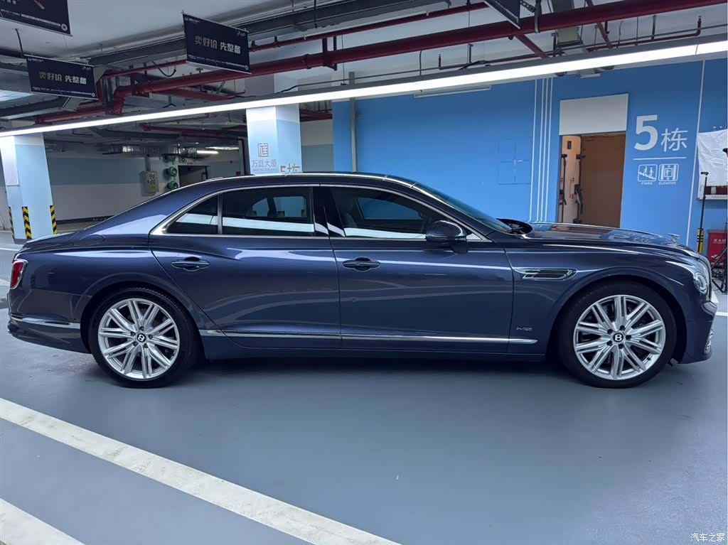Bentley Flying Spur, 2021 все фото