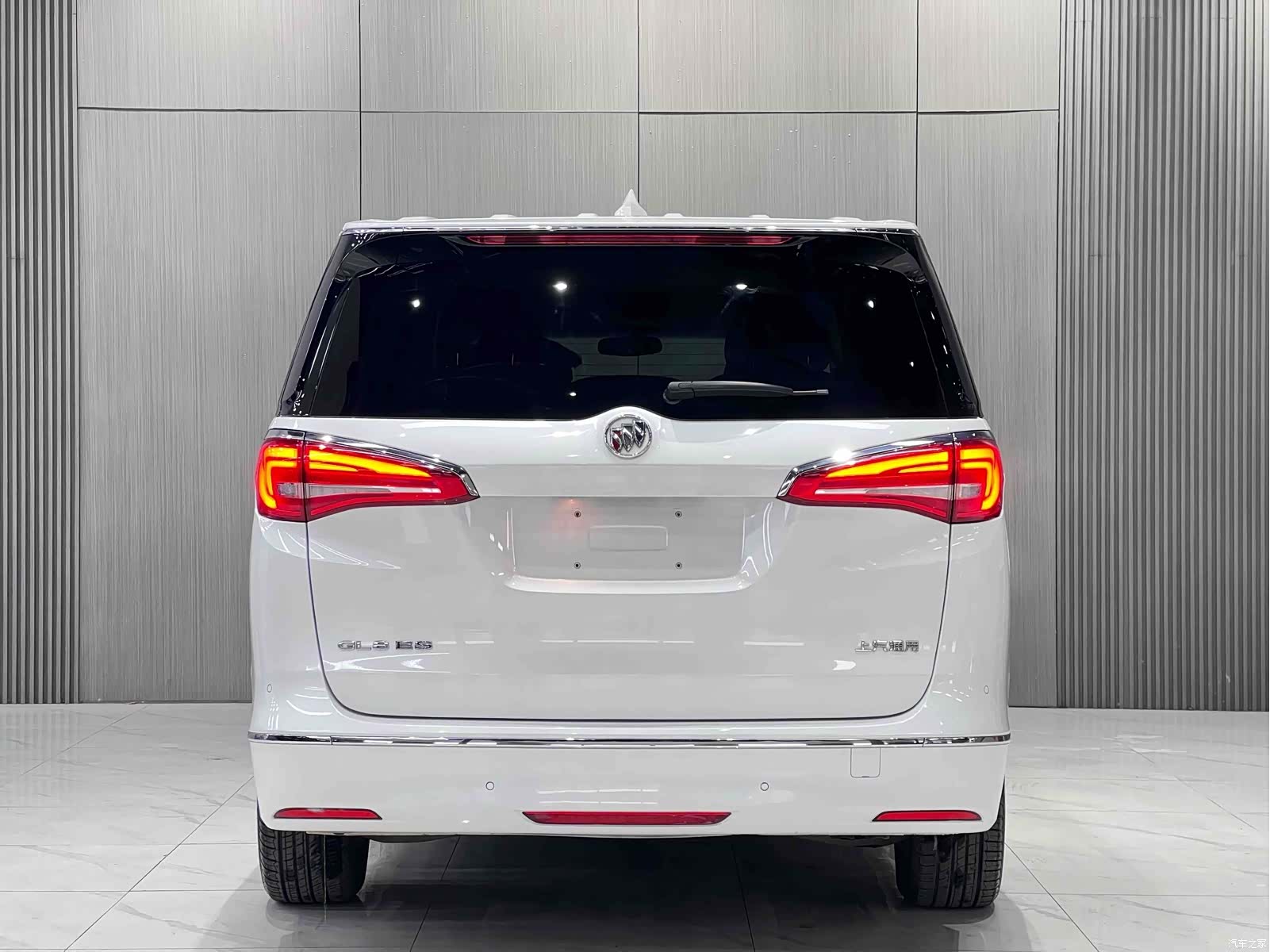 Buick GL8, 2019 4