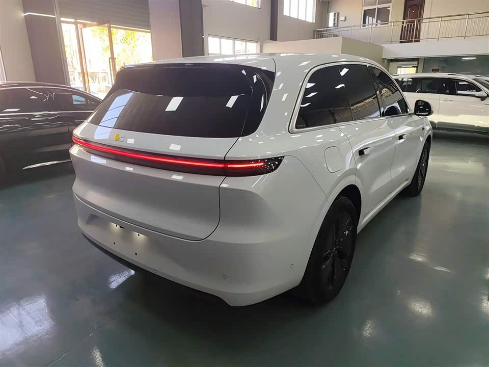 Li Auto Ideal L6