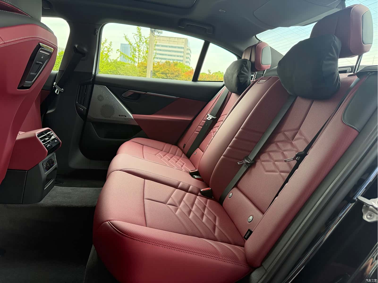 BMW i5, 2026 15