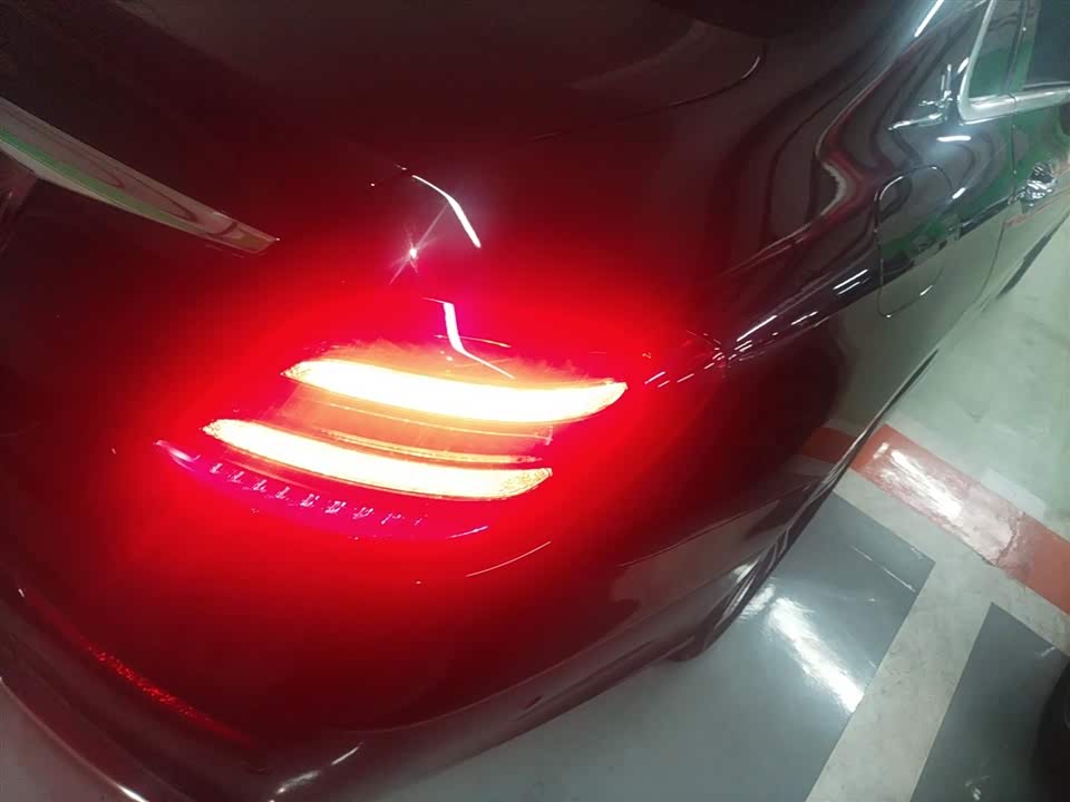 Mercedes-Benz E-class Mercedes-Benz E-class