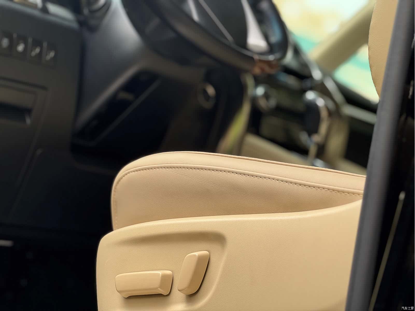 Toyota Alphard, 2018 6