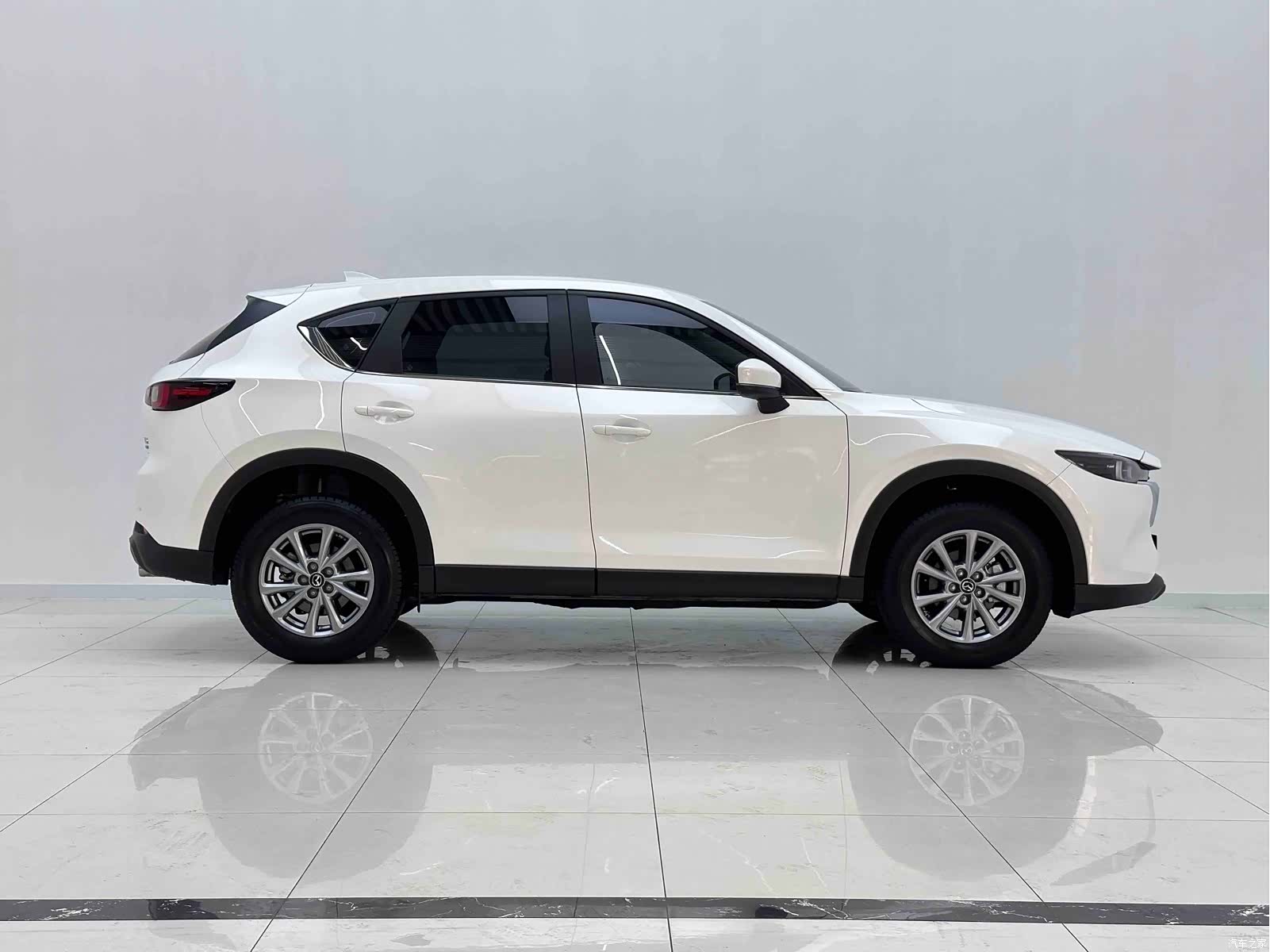 Mazda CX-5, 2025 6