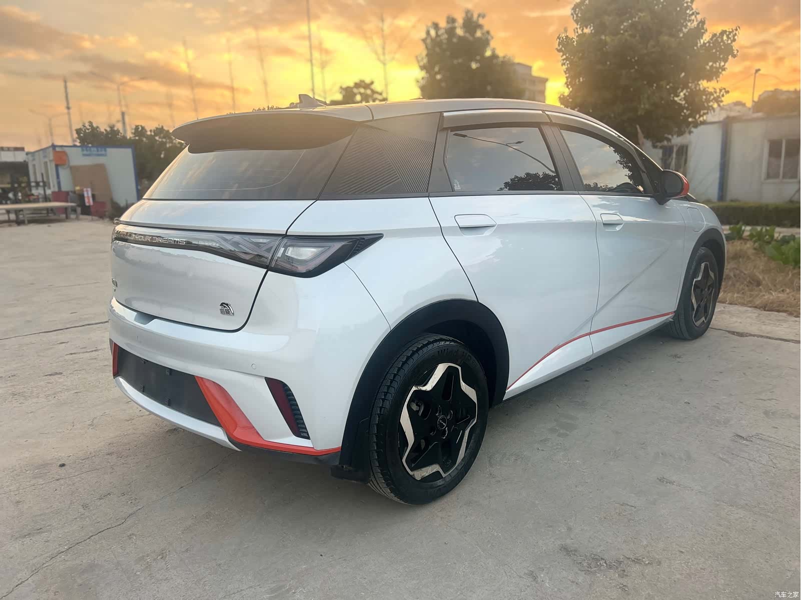 BYD Dolphin, 2021 все фото