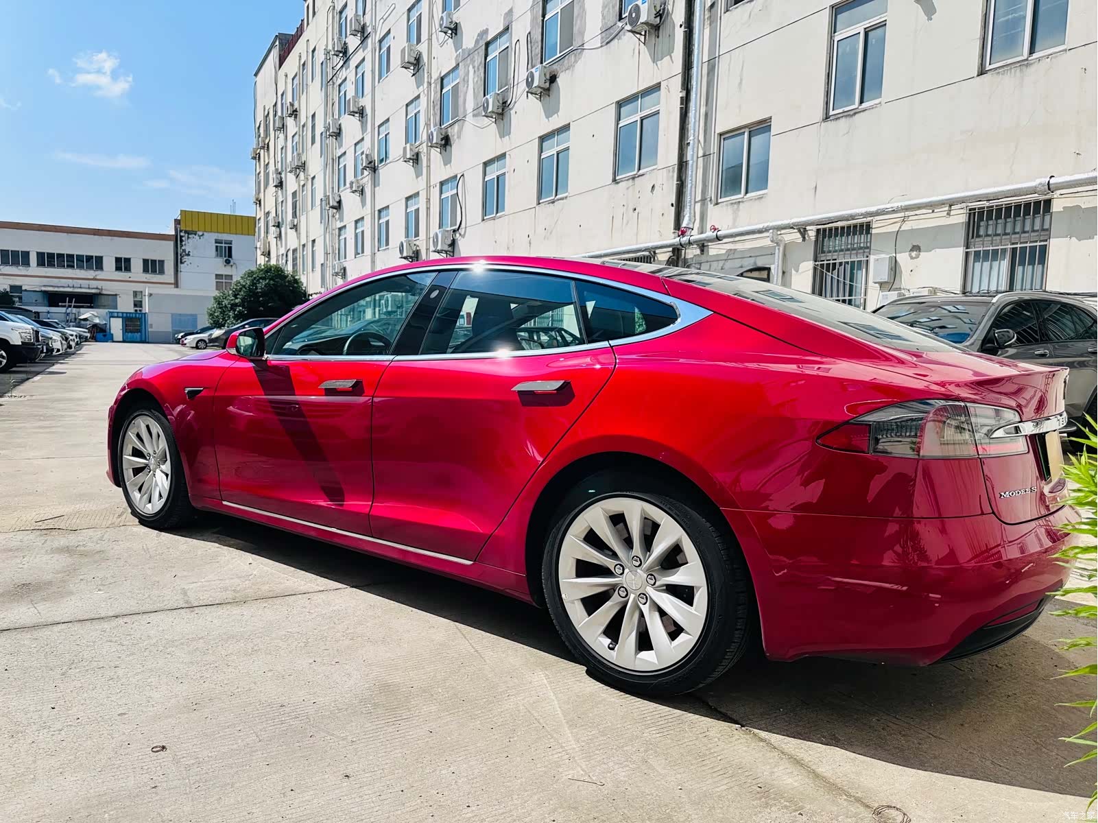 Tesla Model S, 2017 7