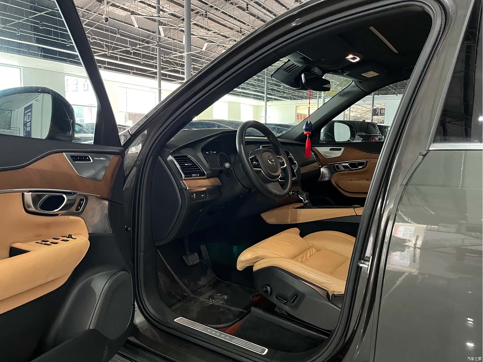 Volvo XC90, 2019 6